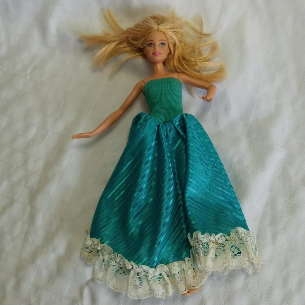 One of a kind! Handmade vintage Barbie dress, circa 1984 Without the doll